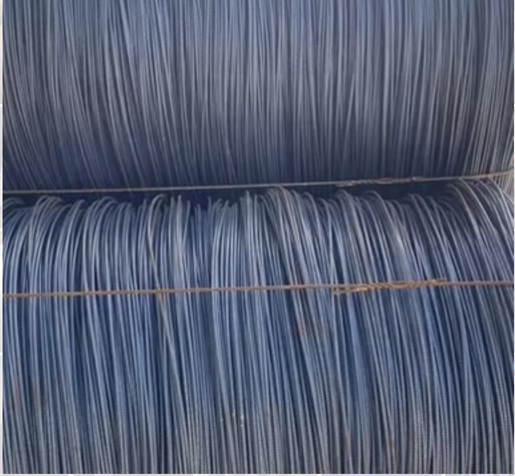 Spiralbent járnstengur